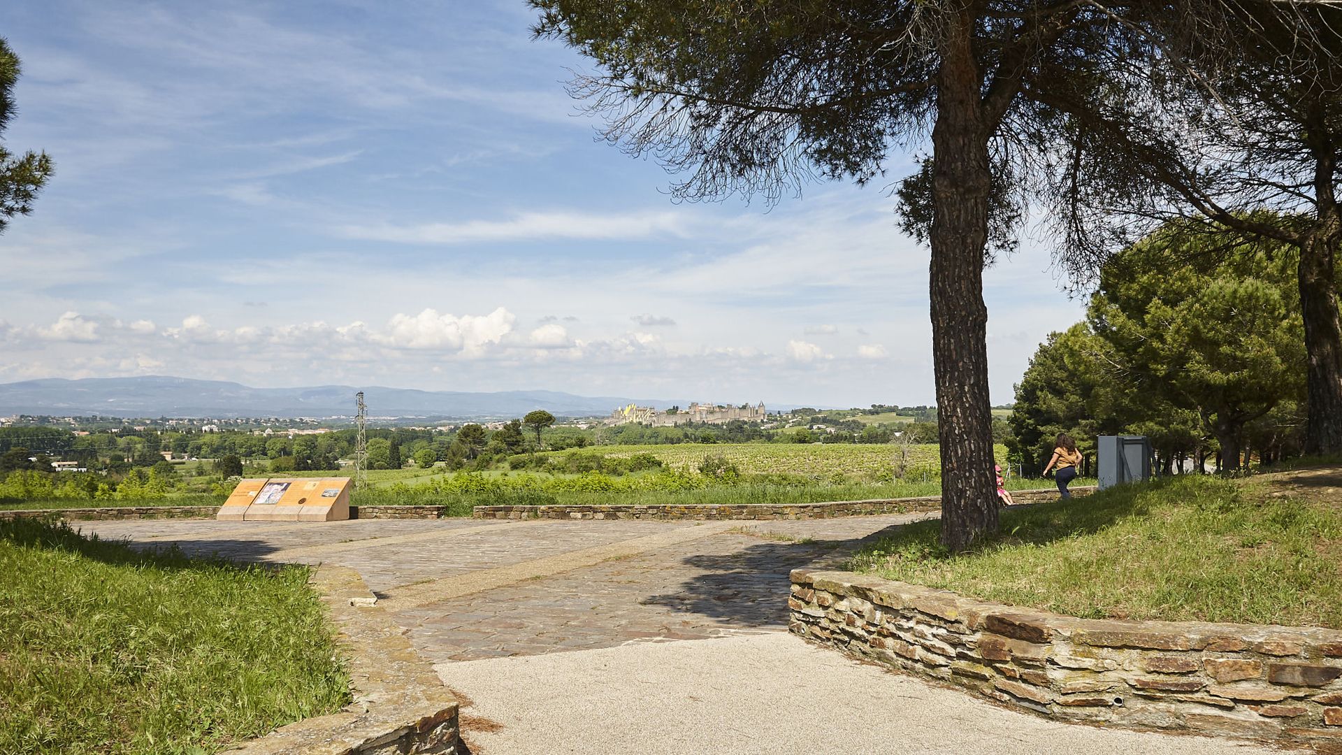 aire-remarquable-vinci-autoroutes-belvedere-dauriac-a61