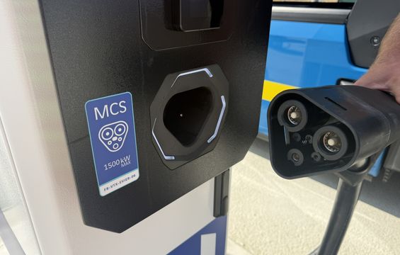voltix-vinci-bornes-recharge-poids-lourds-electriques
