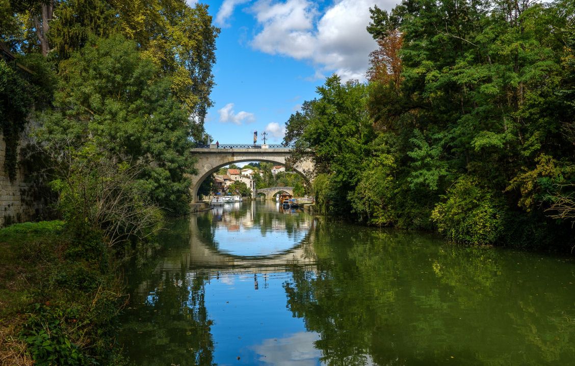 site-touristique-vinci-autoroutes-vieille-ville-nerac