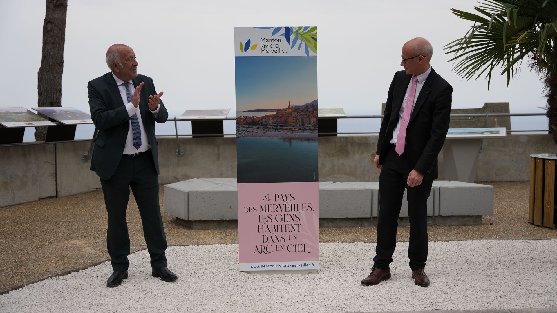 aire-riviera-francaise-autoroute-a8