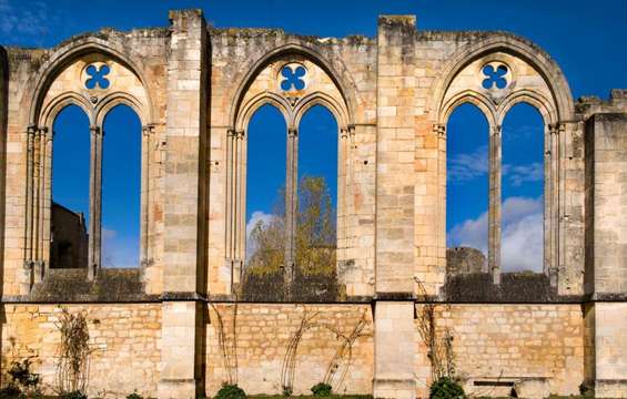 site-touristique-vinci-autoroutes-abbaye-sauve-majeure