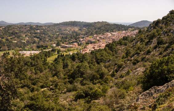 site-touristique-vinci-autoroutes-massif-des-maures-garde-freinet