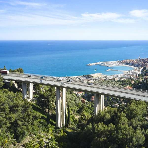 Autoroute A8