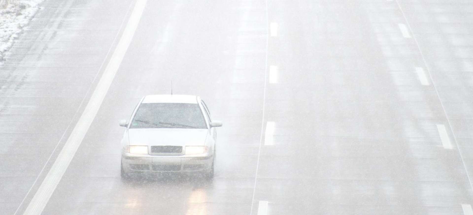 Comment conduire par temps de brouillard sur autoroute ?