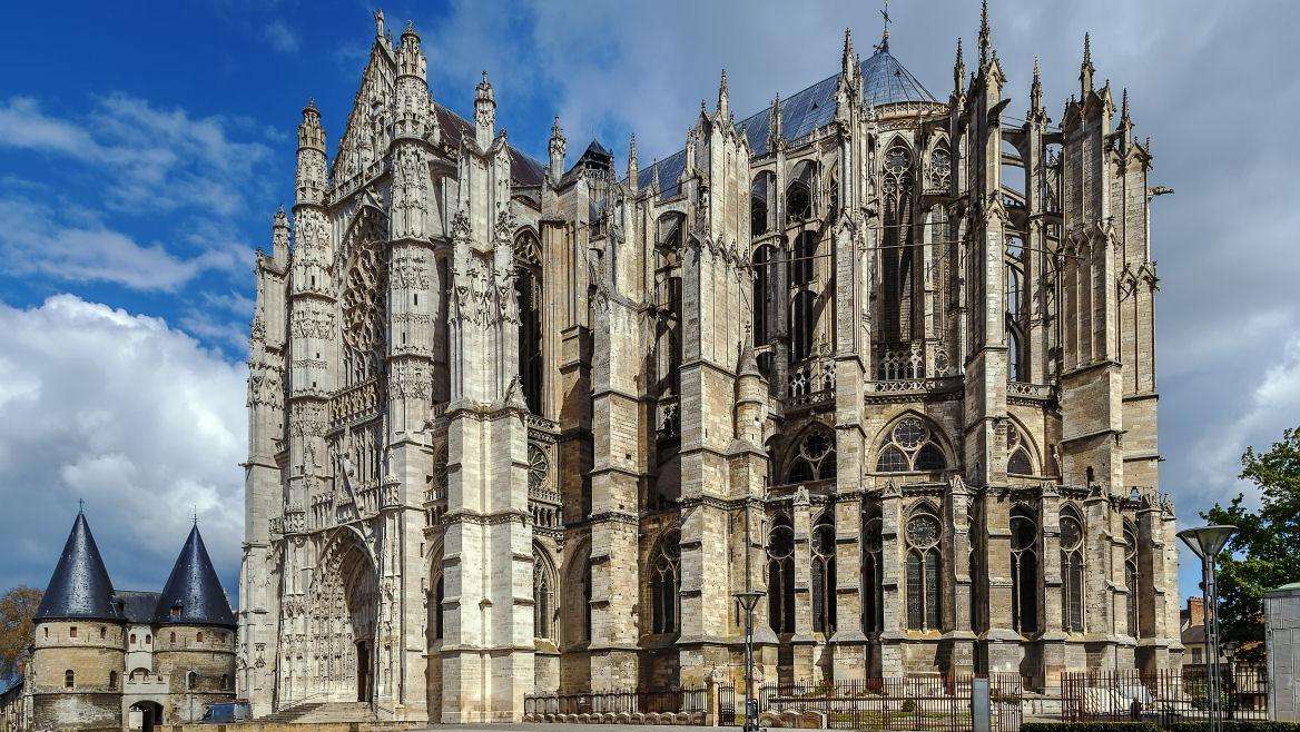 cathedrale-beauvais-route-des-cathedrales-vinci-autoroutes