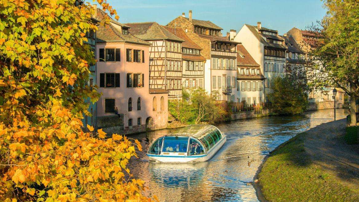 site-touristique-vinci-autoroutes-bateaux-promenade-strasbourg