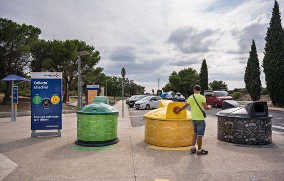 trie-selectif-aire-autoroute