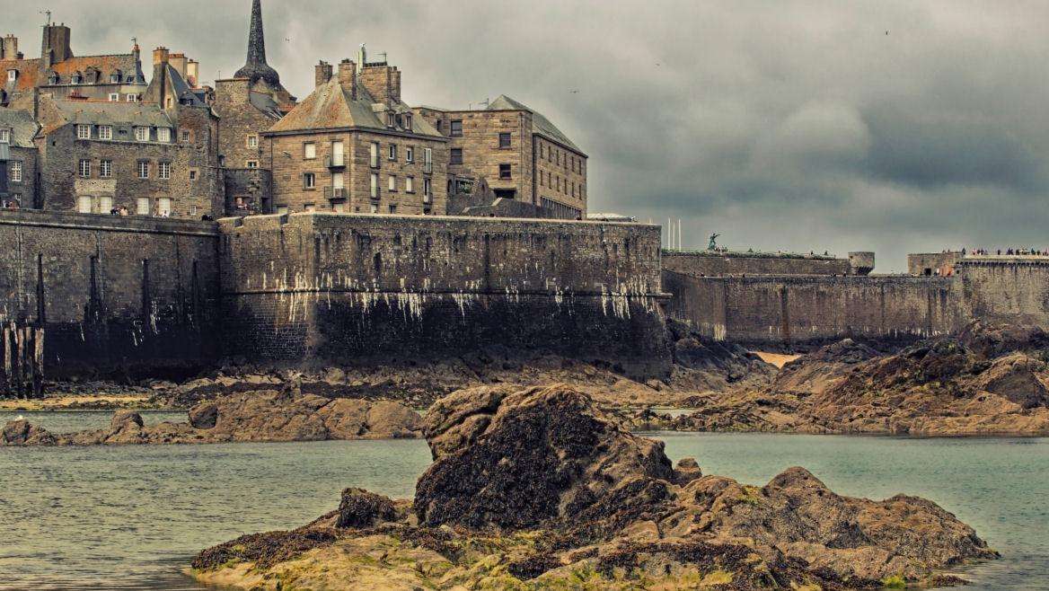 site-touristique-vinci-autoroutes-remparts-saint-malo