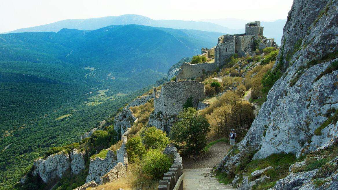 site-touristique-vinci-autoroutes-chateau-peyrepertuse